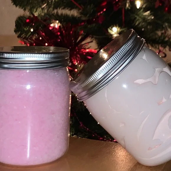 Berries n Cream Whipped Body Butter Bath / foot Salts Soak Set Smells Delicious